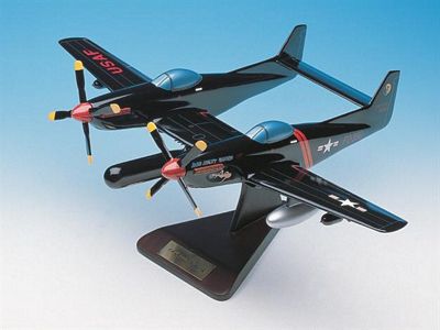 P/F-82G Twin Mustang 1/32 Scale Model Aircraft