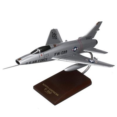 F-100D Super Sabre 1/48 Scale Model Aircraft
