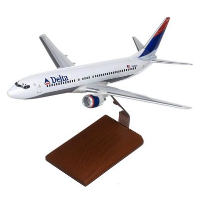 B737-800 Delta Airlines  1/100 Scale Model Aircraft